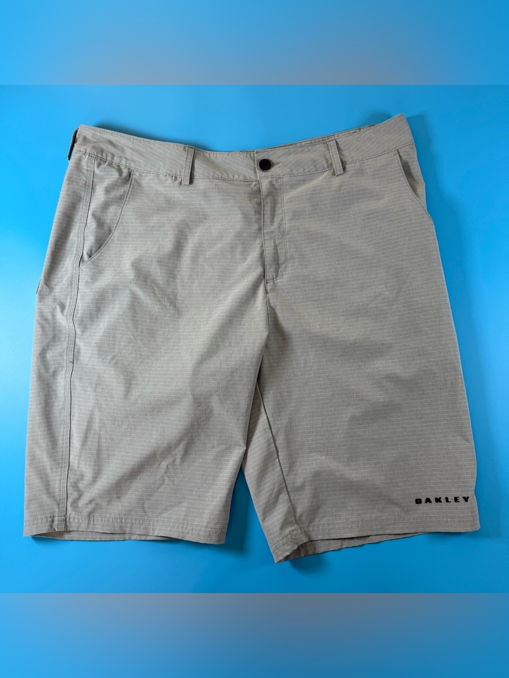 OAKLEY HYDROLIX Regular Fit Mens Lightweight Shorts Sz 38 Gray